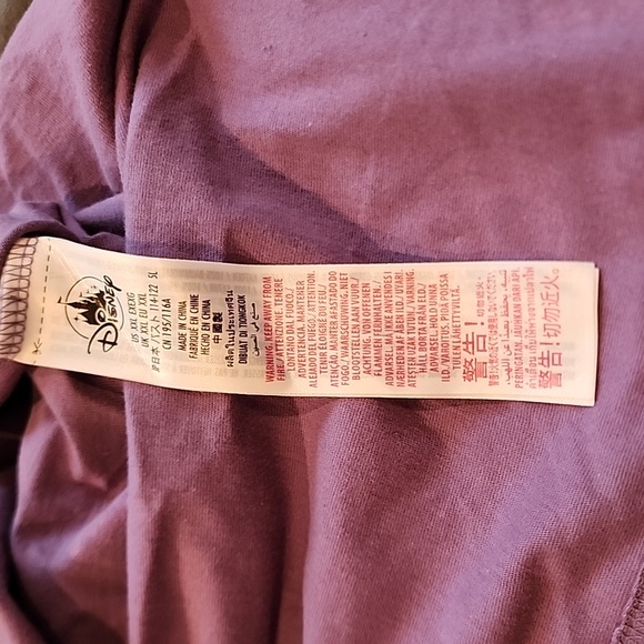 NWT Artist Series shirt. XXL - Picture 9 of 10